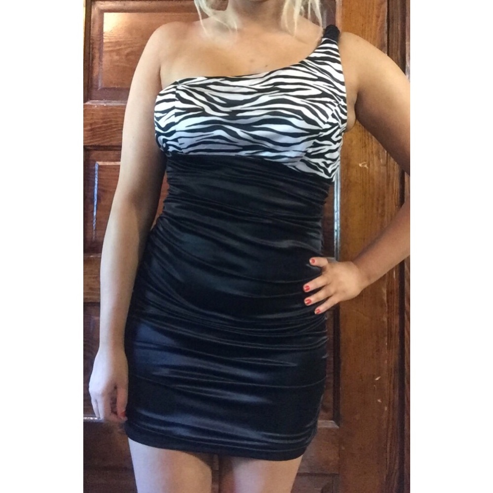 One shoulder Zebra Dress